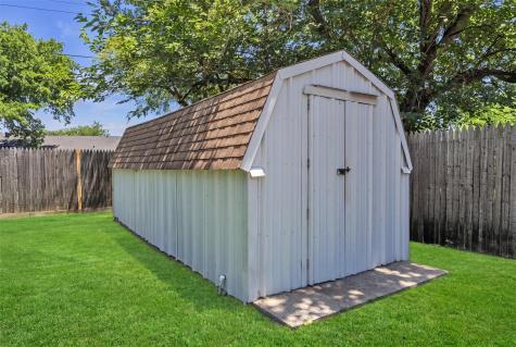 453 Irene Street Burleson TX 76028