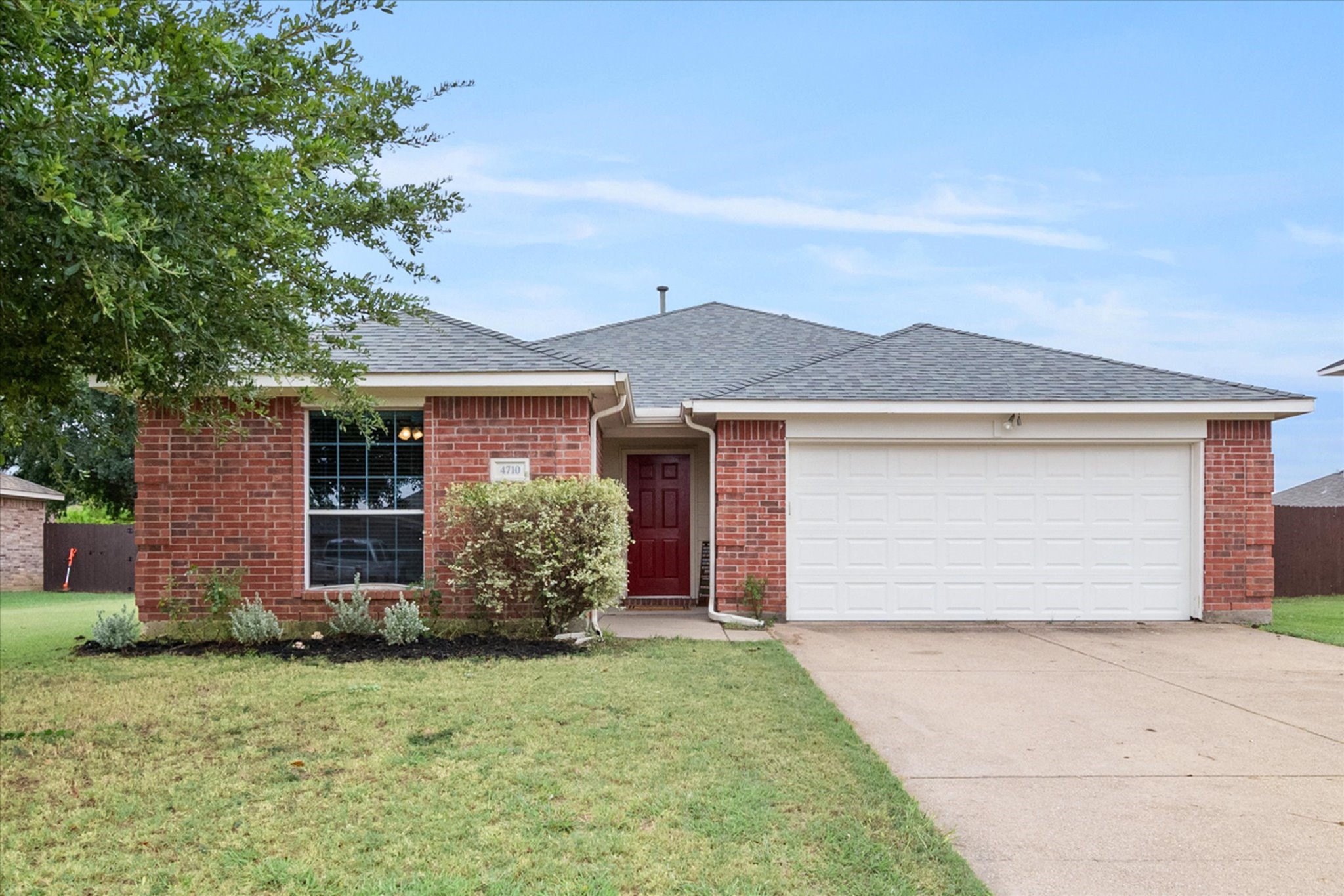 4710 Ashbury Lane Mansfield TX 76063