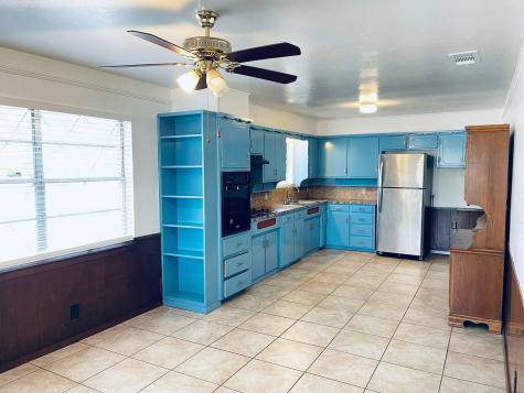 1701 Warren Lane Fort Worth TX 76112