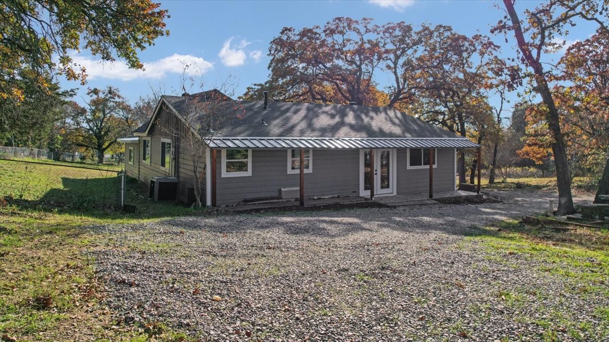 94 Hargos Road Denison TX 75021