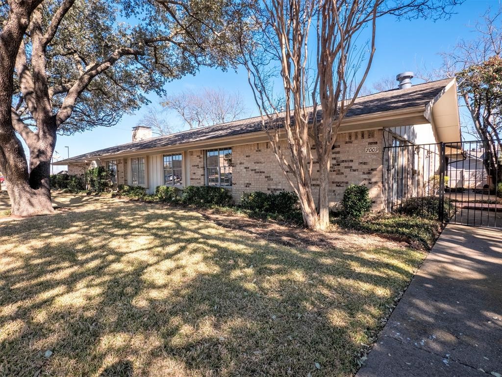 7009 Briarmeadow Drive Dallas TX 75230