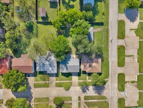 905 SE 3rd Street Grand Prairie TX 75051