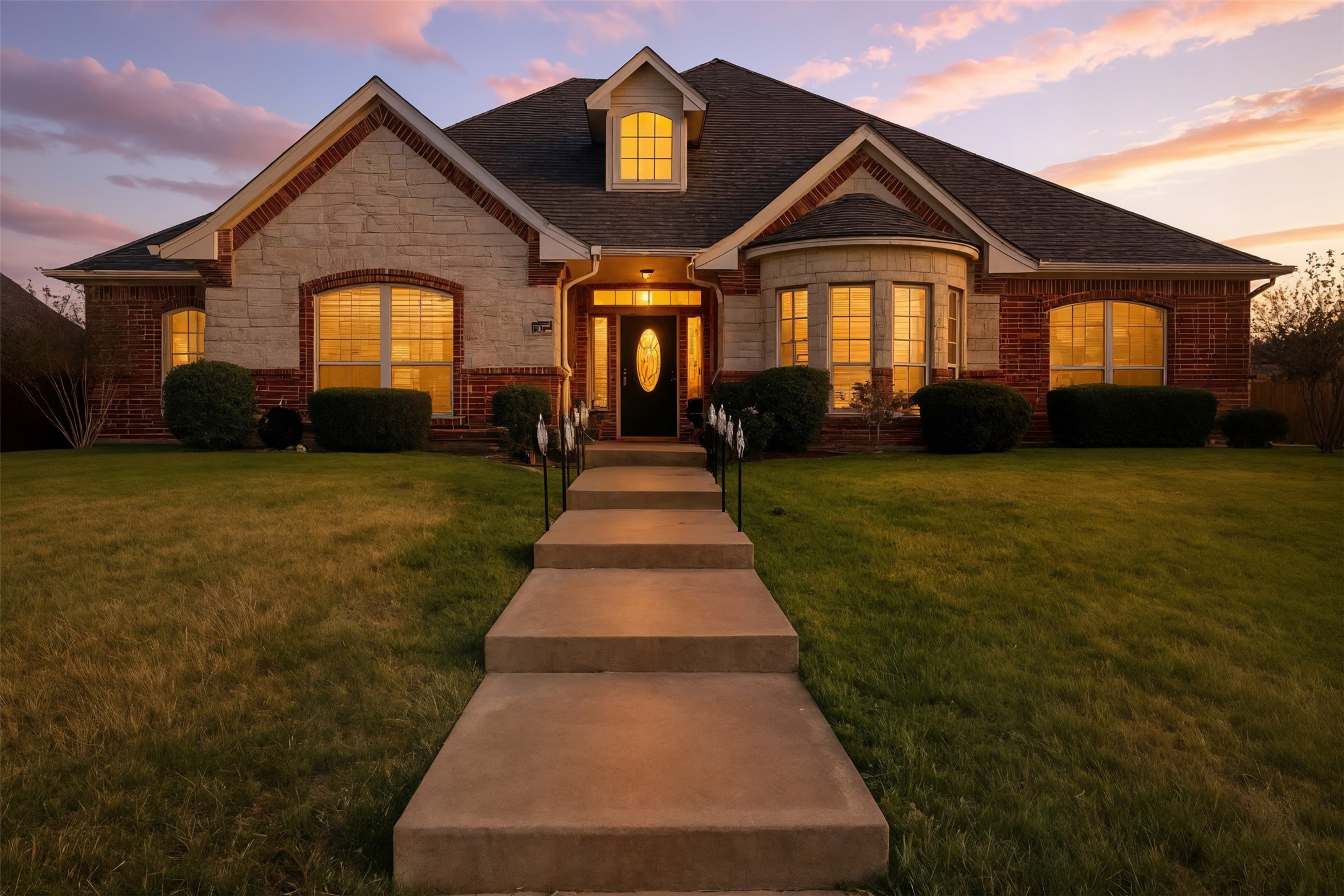 2219 Nottaway Drive Cleburne TX 76033