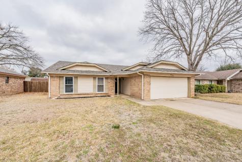 221 Kalmia Drive Arlington TX 76018