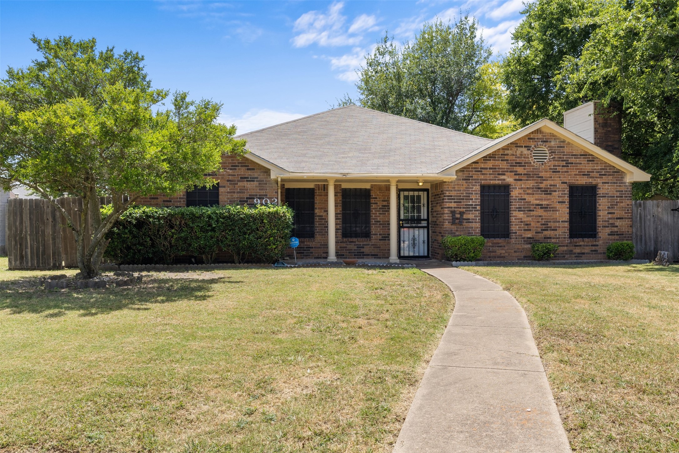 902 Wayne Avenue Duncanville TX 75137