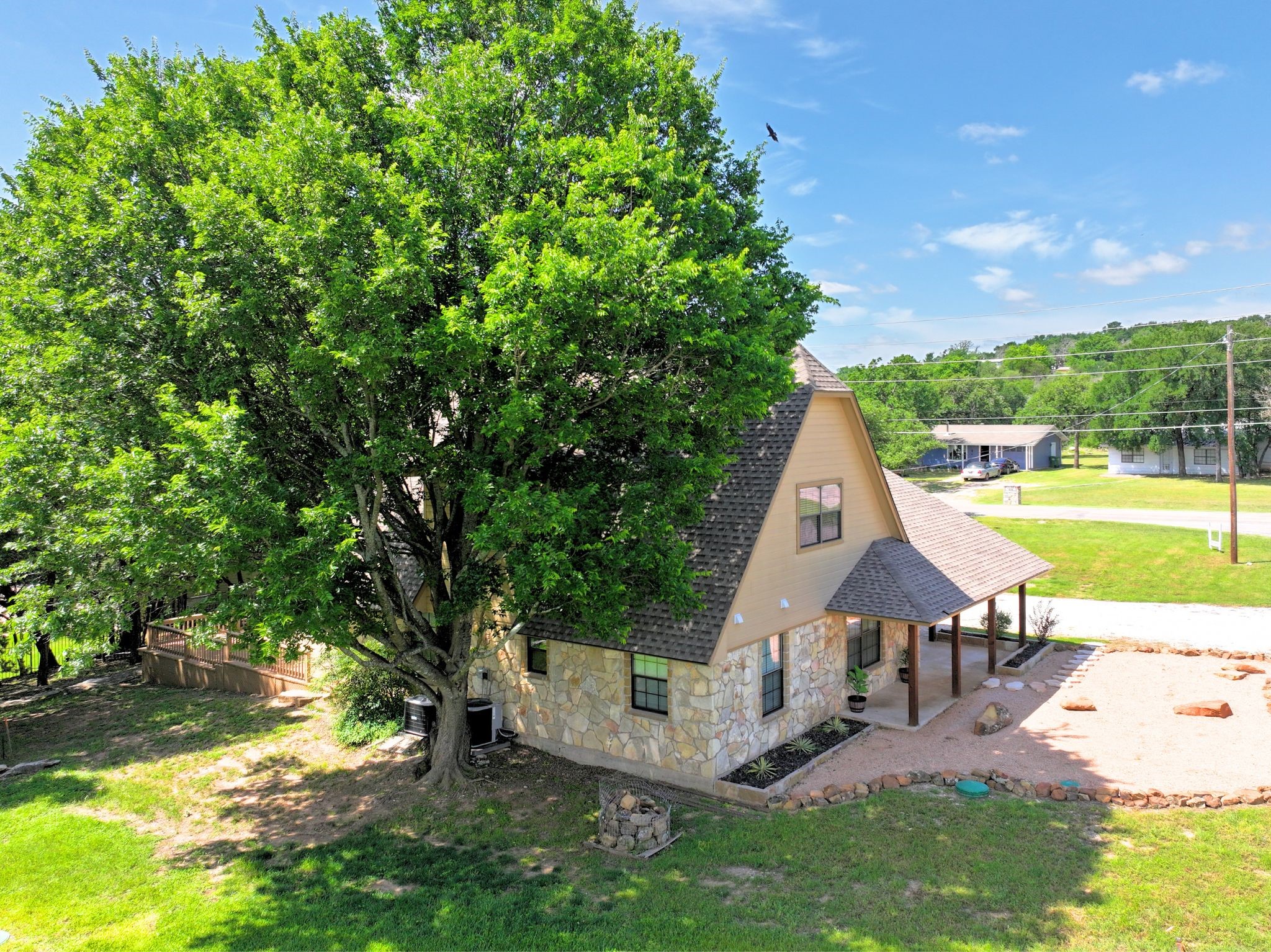 1425 Blackhawk Circle Granbury TX 76048
