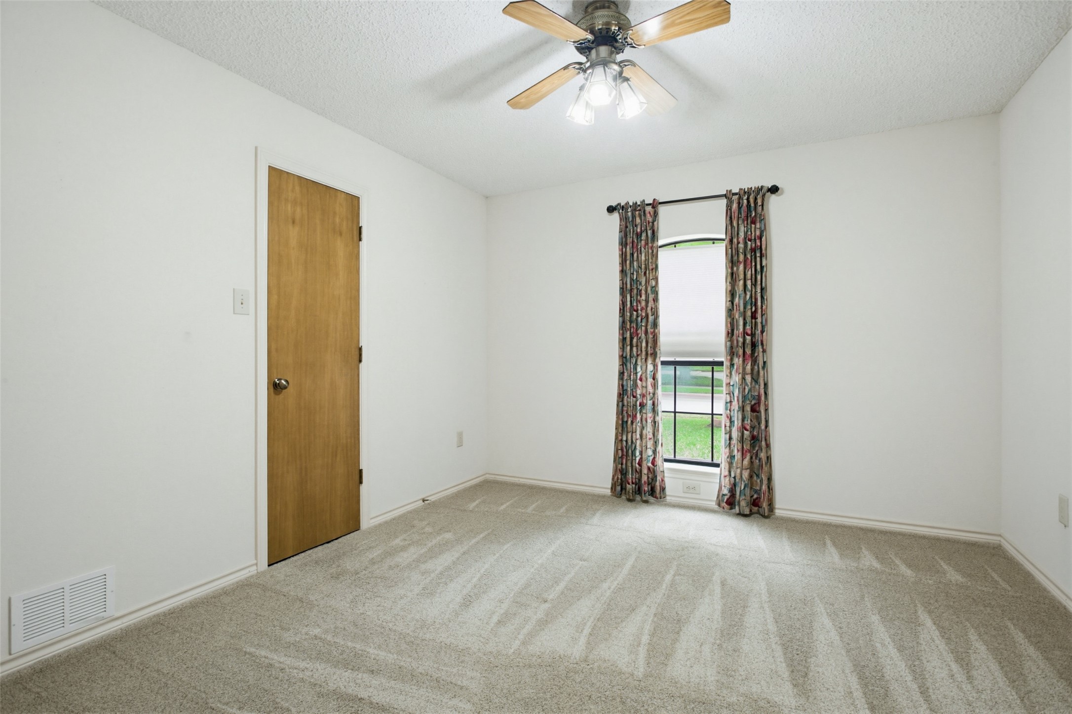 2905 Valleyview Drive Grapevine TX 76051