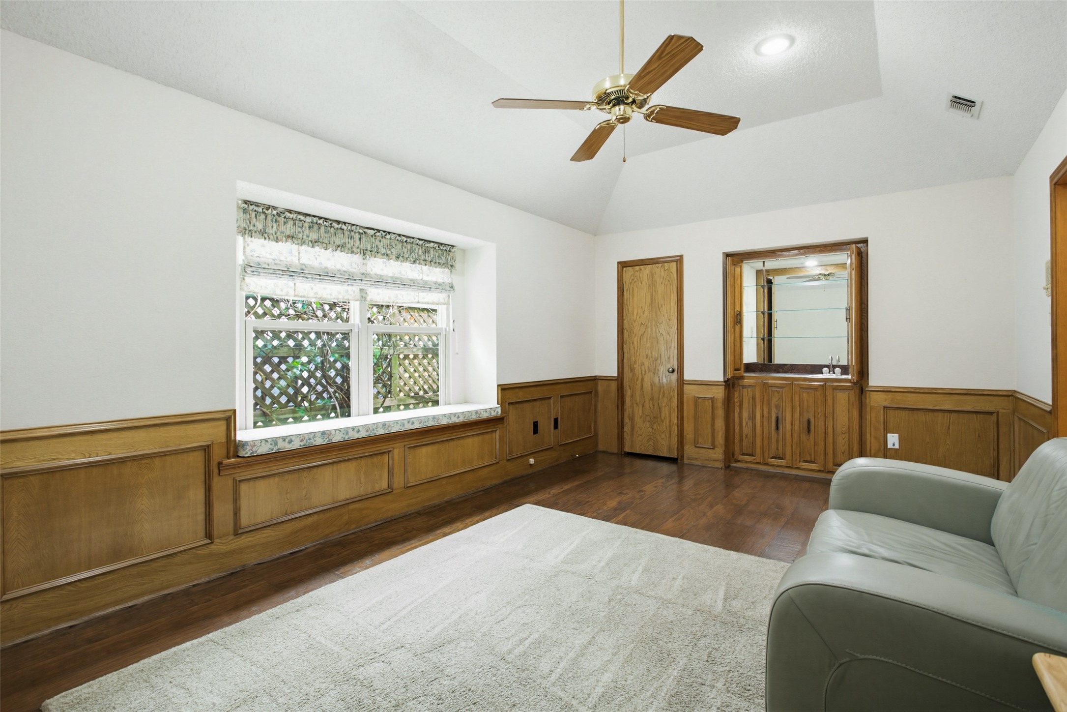 2905 Valleyview Drive Grapevine TX 76051