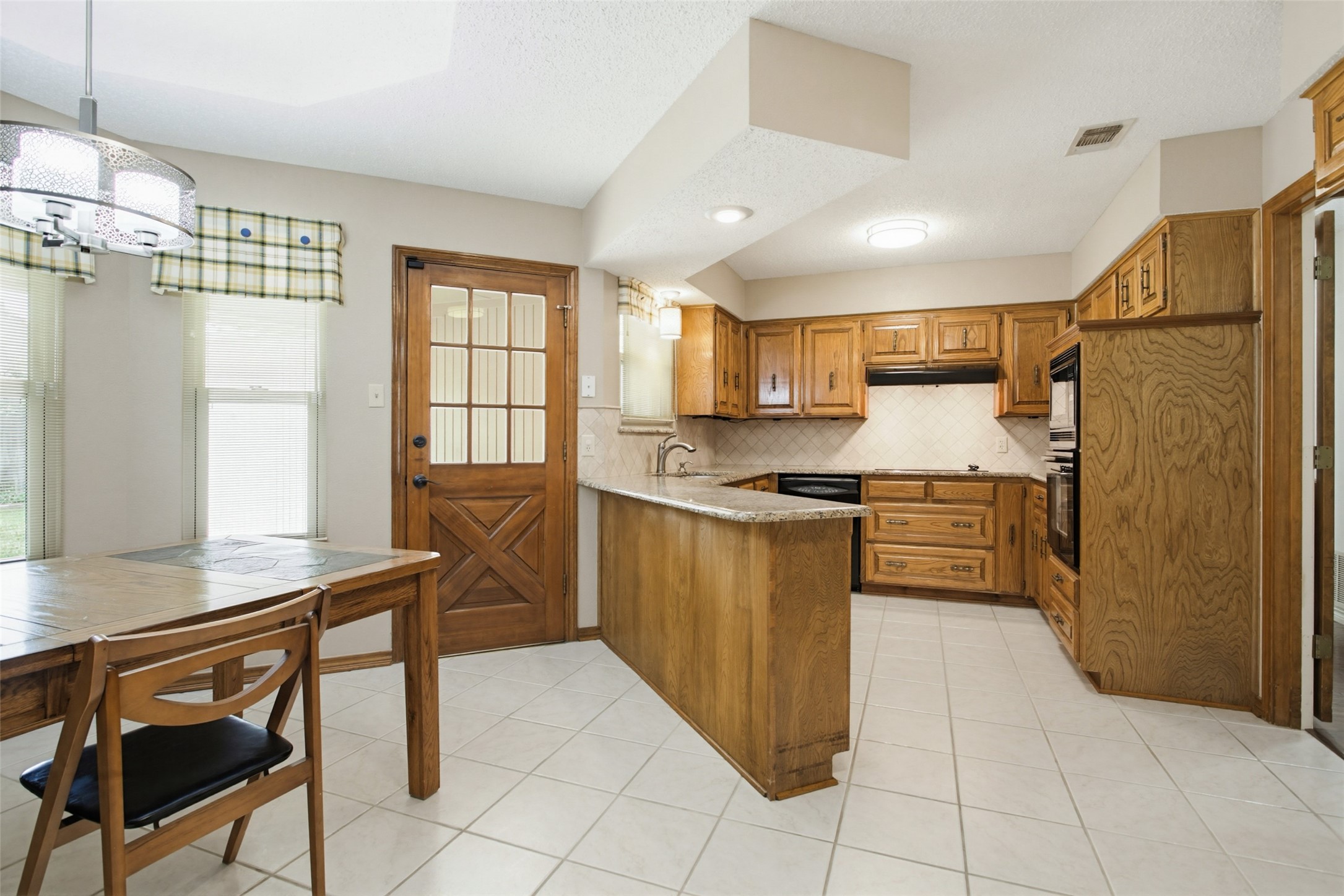 2905 Valleyview Drive Grapevine TX 76051