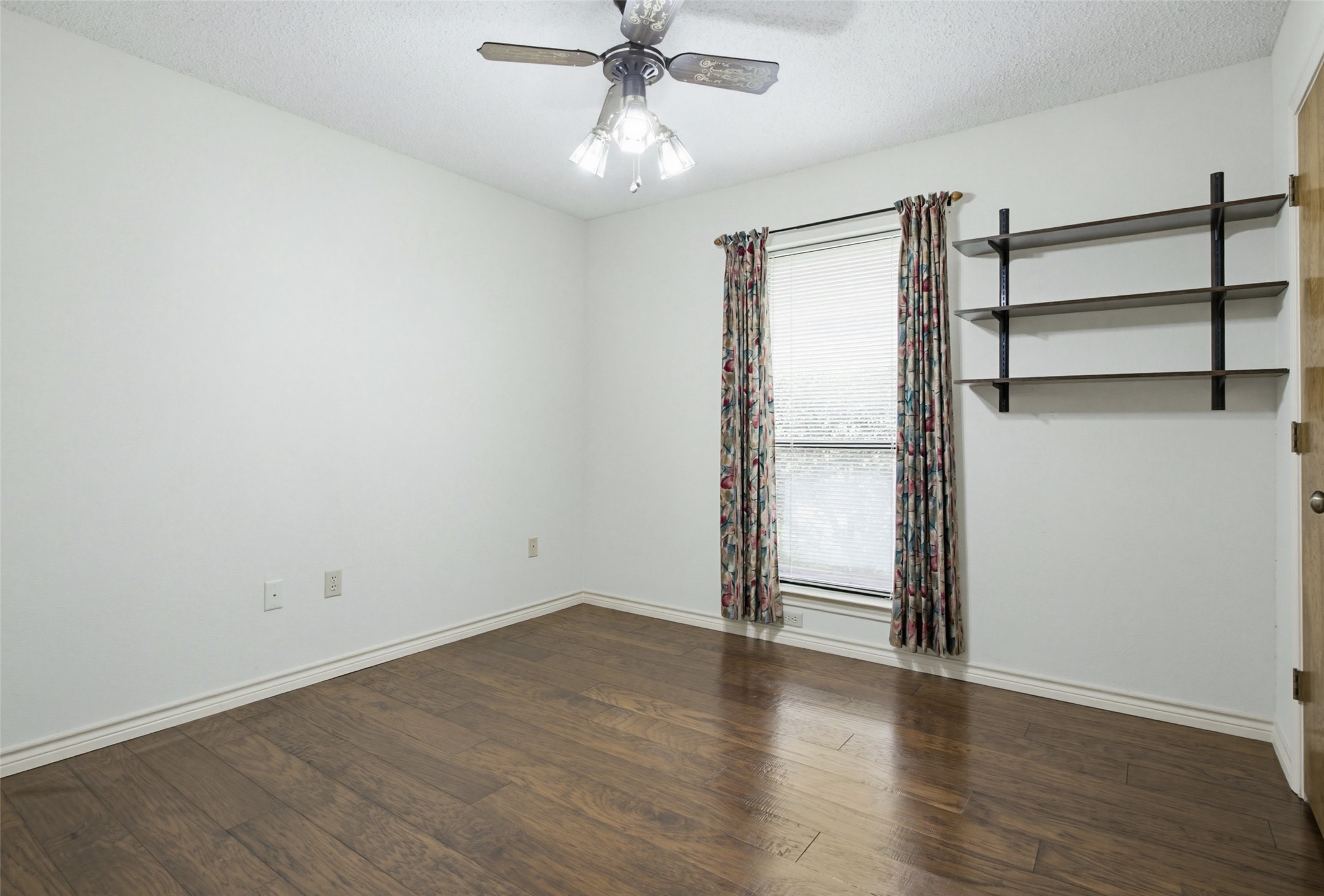 2905 Valleyview Drive Grapevine TX 76051