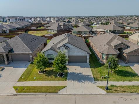521 Dunmore Drive Fort Worth TX 76052