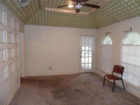 1912 Druid Lane Fort Worth TX 76112
