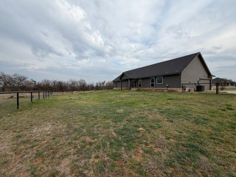 1035 Northern Oaks Court Springtown TX 76082