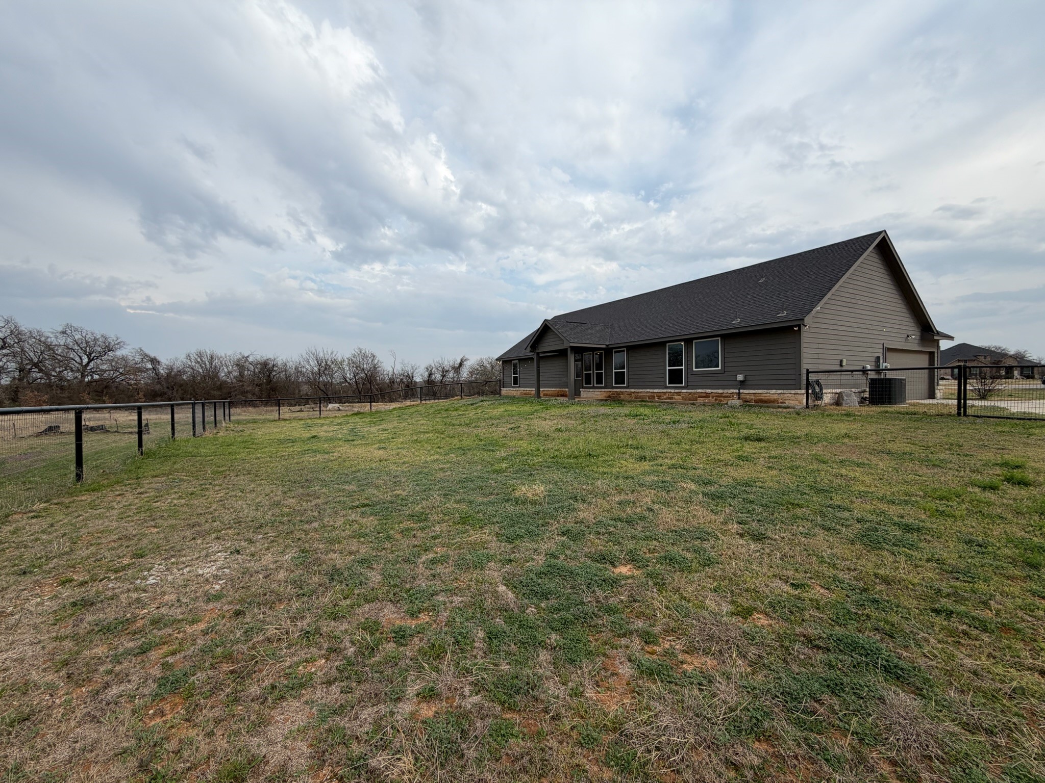 1035 Northern Oaks Court Springtown TX 76082