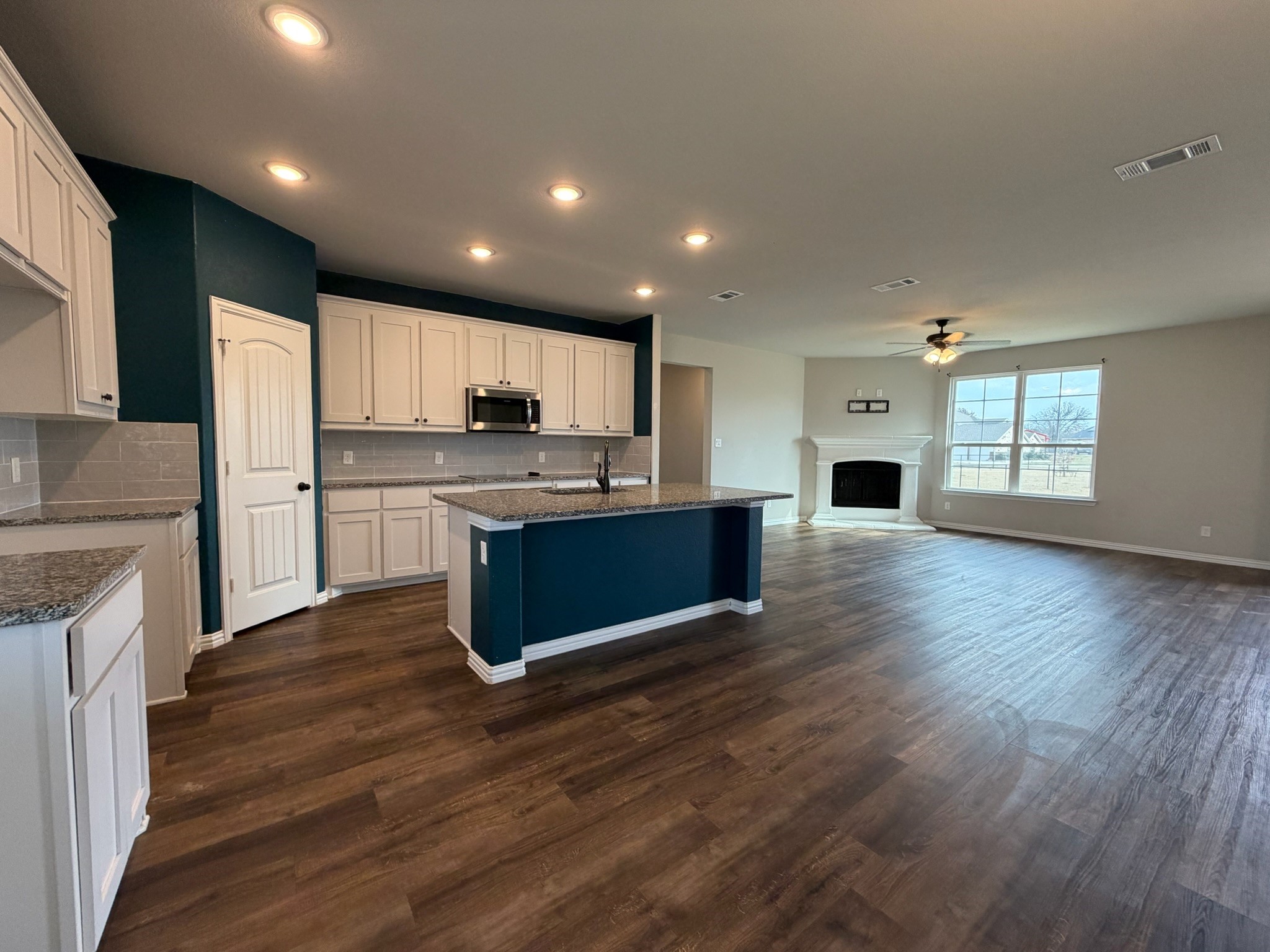 1035 Northern Oaks Court Springtown TX 76082
