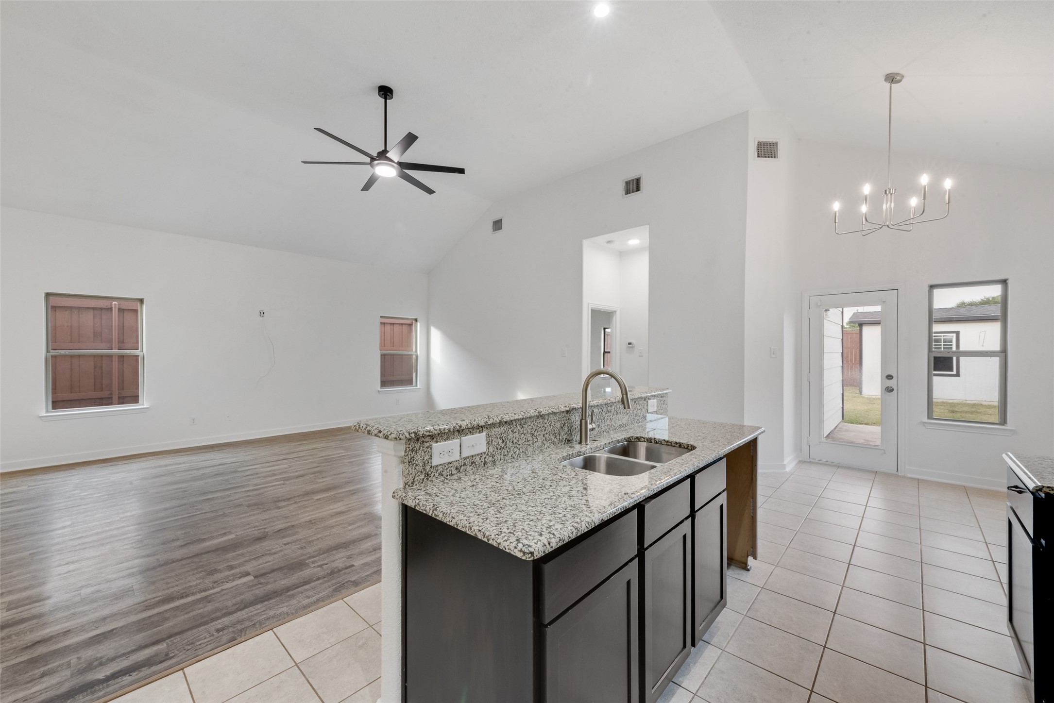 15422 Dorothy Nell Drive Dallas TX 75253