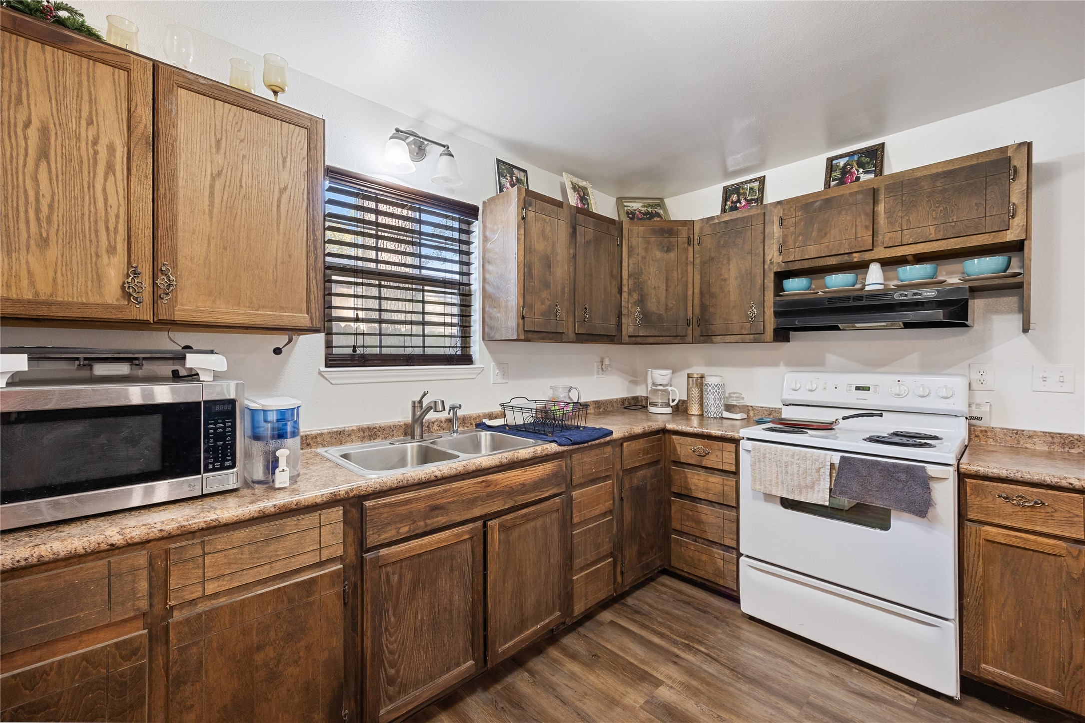 136 Private Road 7708 Emory TX 75440
