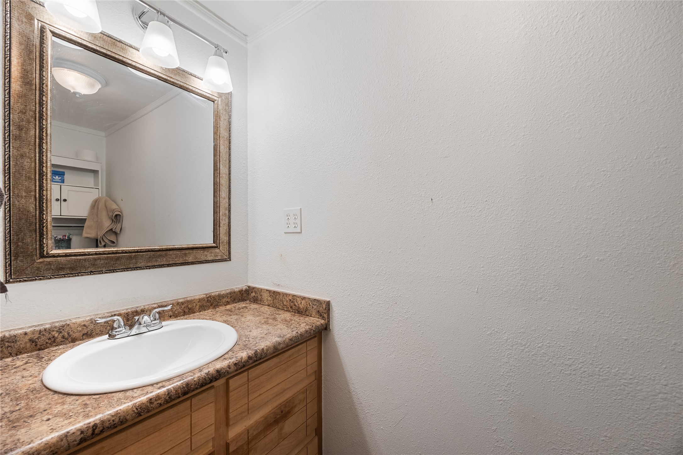 136 Private Road 7708 Emory TX 75440