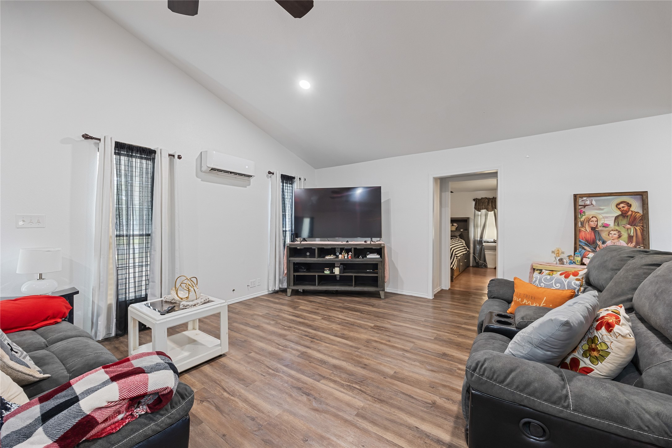 136 Private Road 7708 Emory TX 75440
