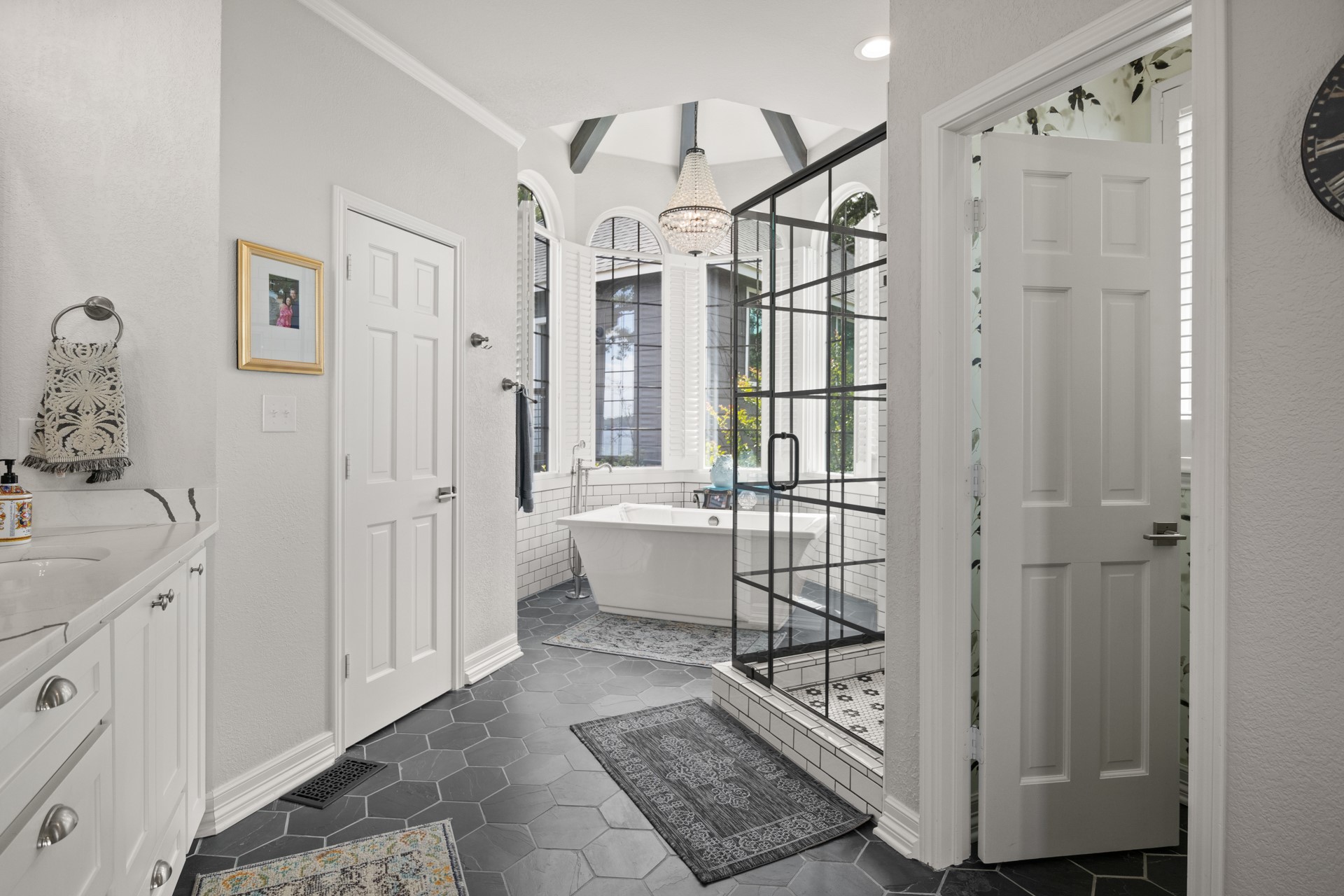 359 E El Dorado Scroggins TX 75480