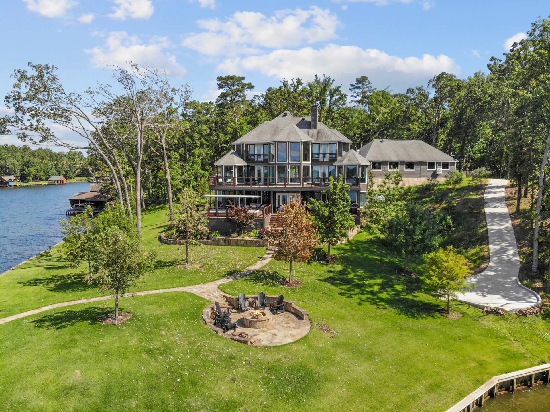 359 E El Dorado Scroggins TX 75480