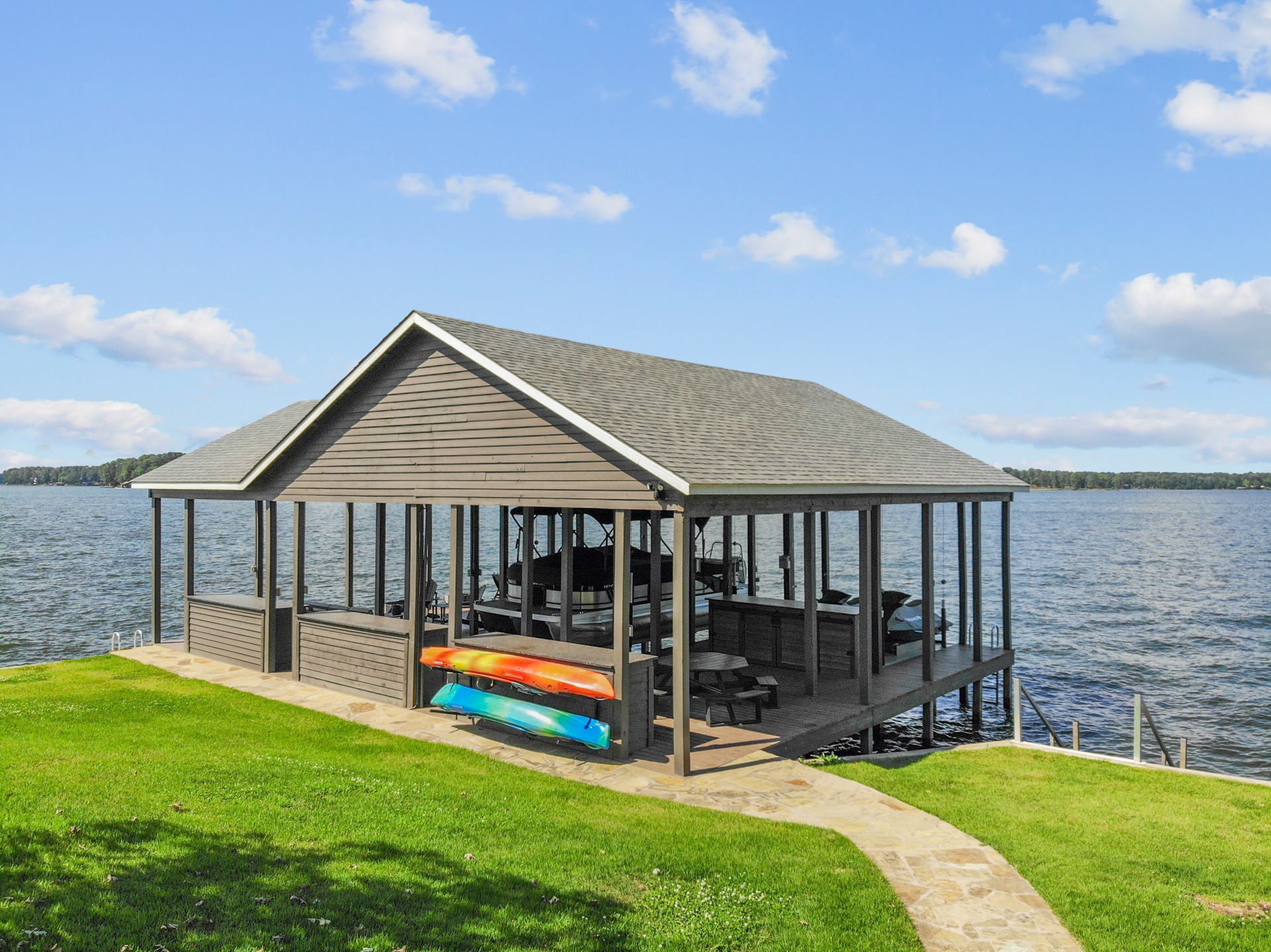 359 E El Dorado Scroggins TX 75480