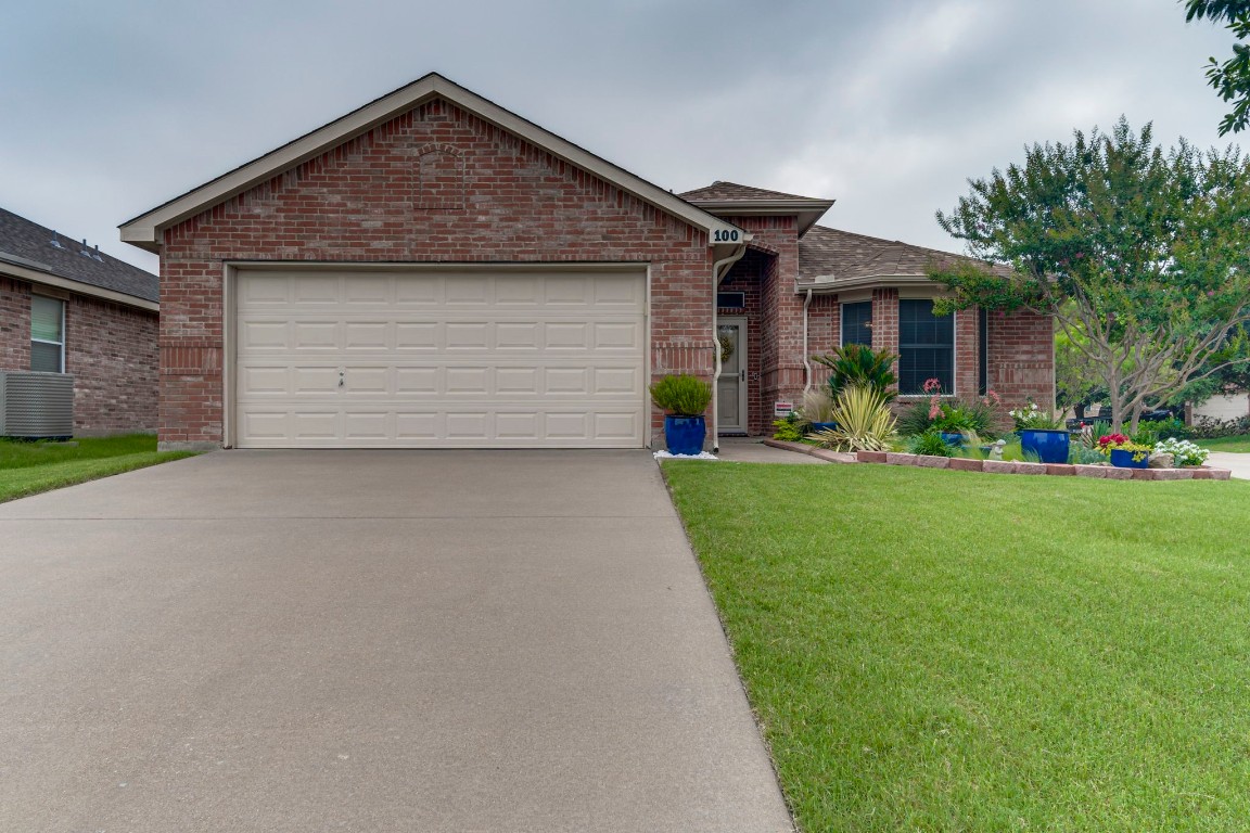 100 Sierra Drive Waxahachie TX 75167
