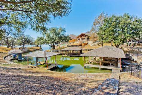 3931 Buena Vista Circle Granbury TX 76049
