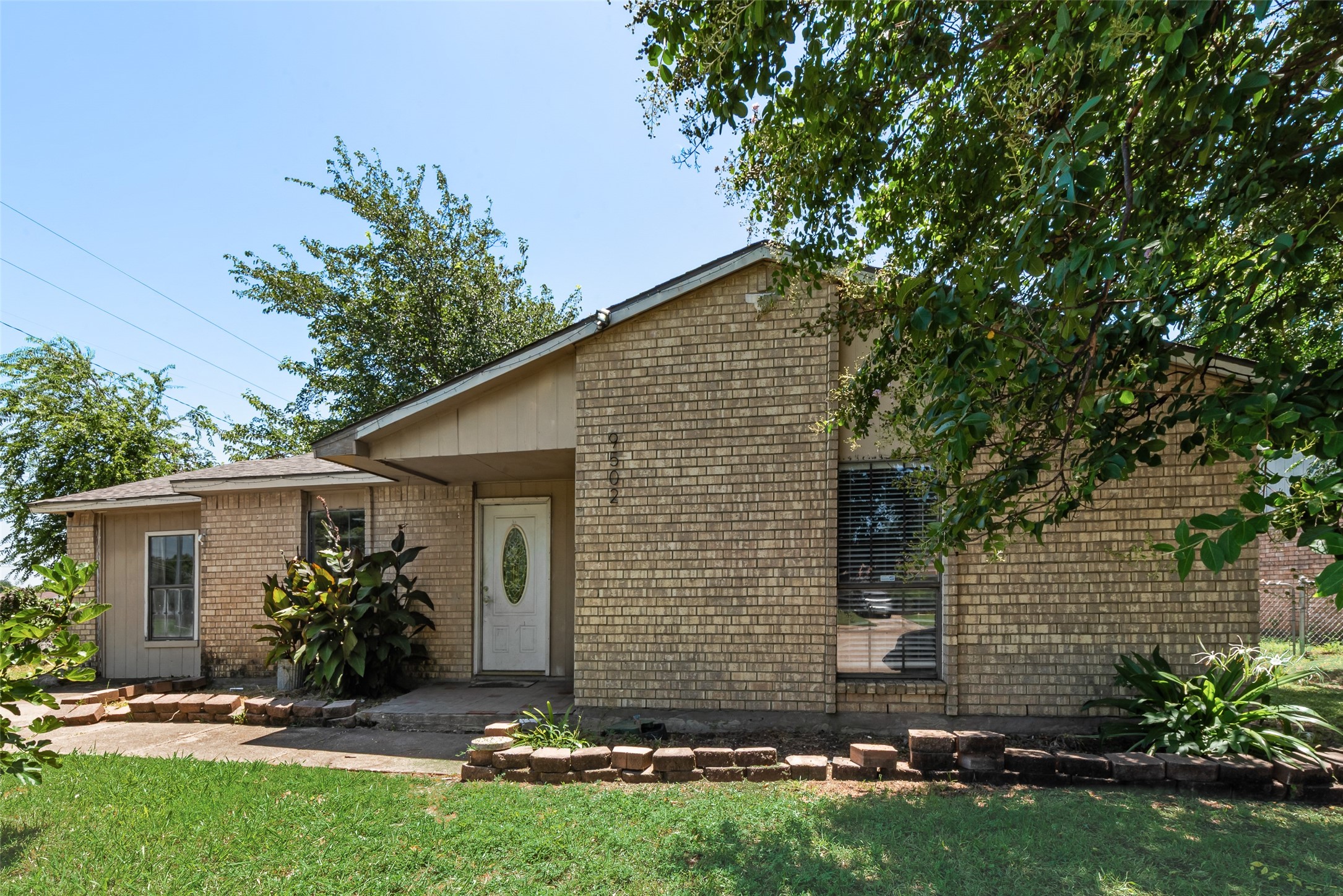 9502 Zelkova Circle Dallas TX 75249