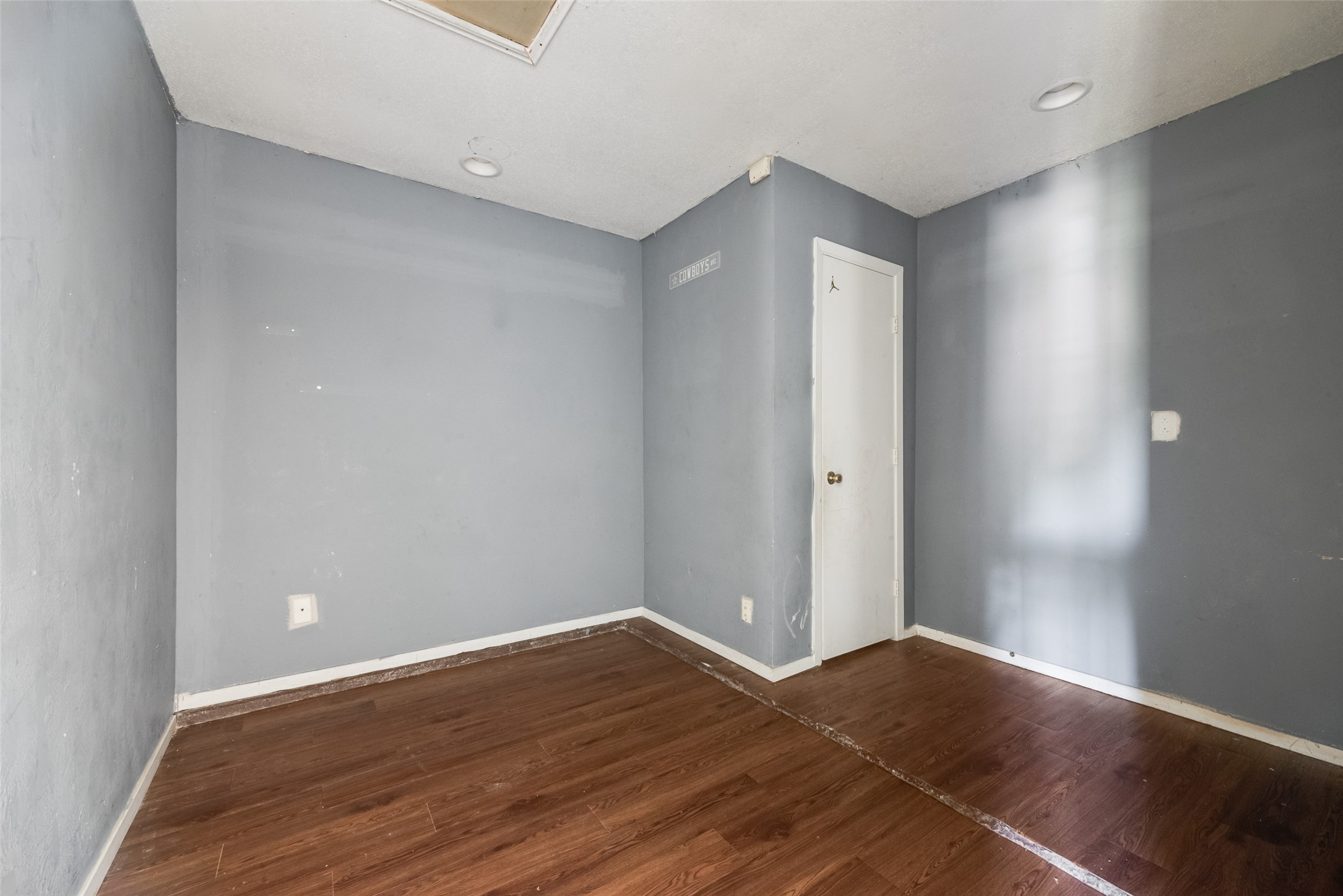 9502 Zelkova Circle Dallas TX 75249