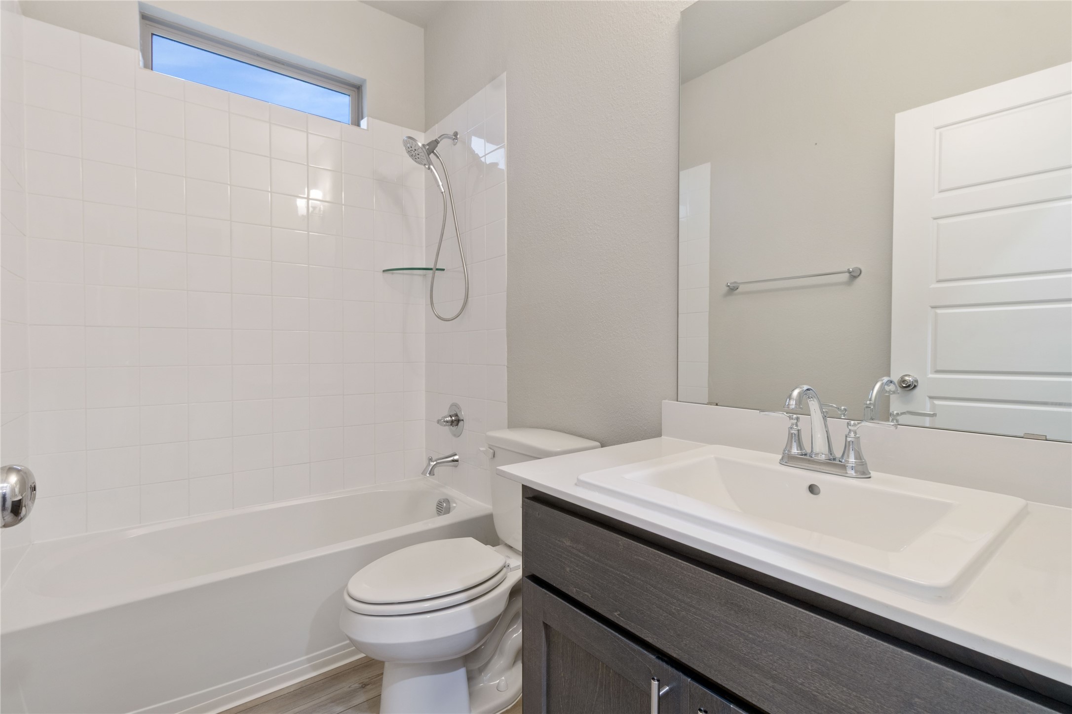 652 Congressional Avenue Red Oak TX 75154