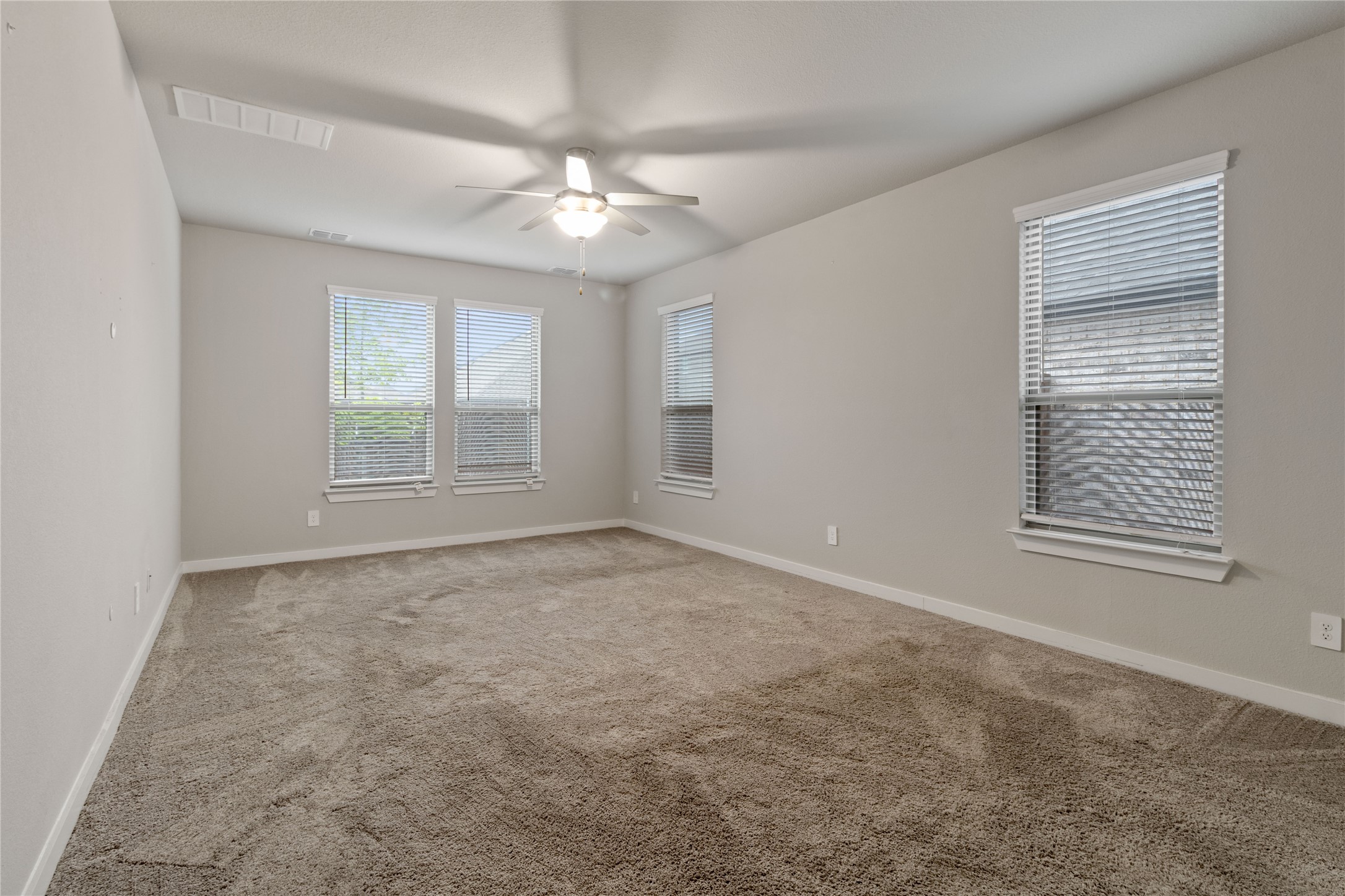 652 Congressional Avenue Red Oak TX 75154