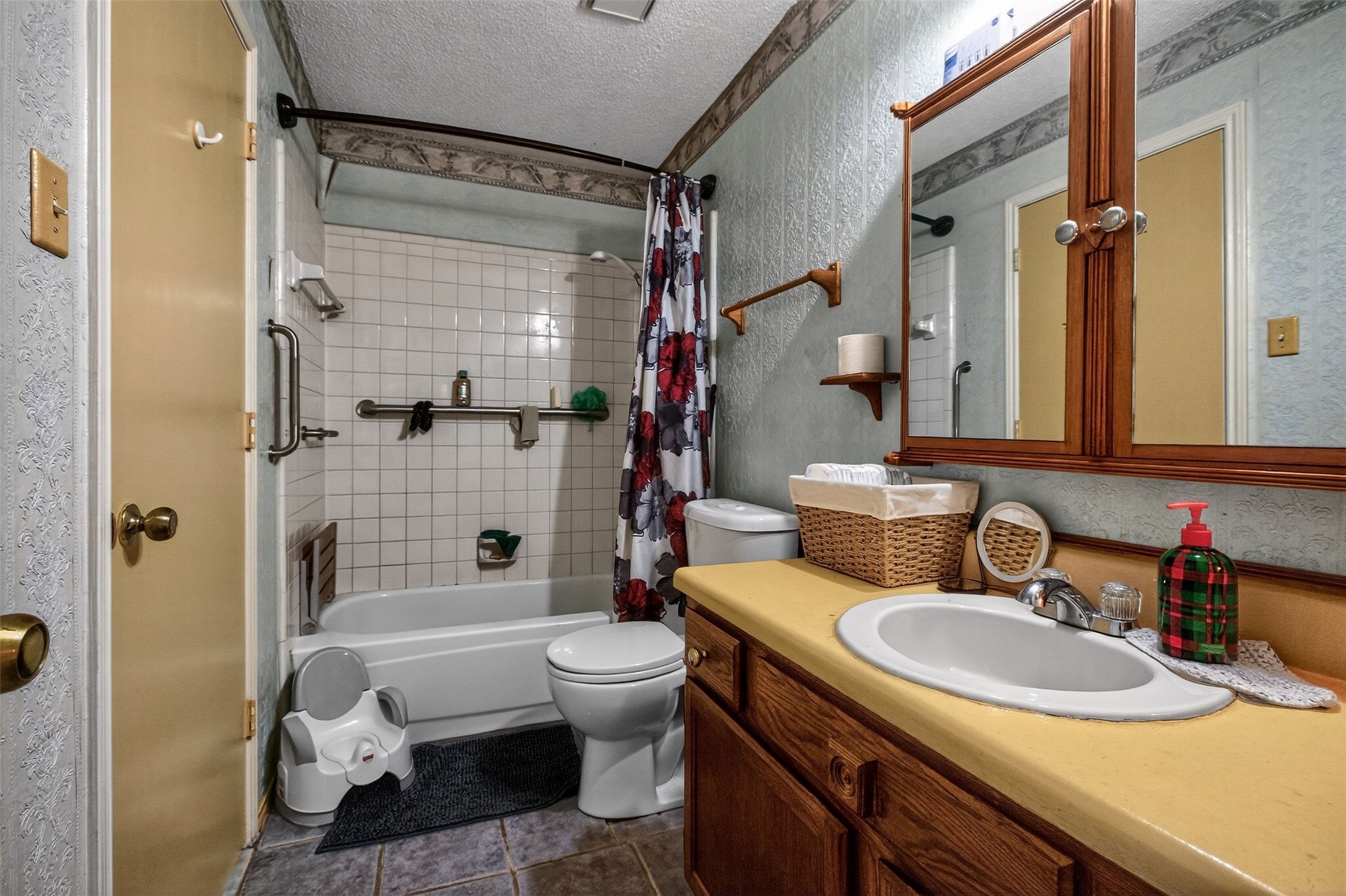 6813 Haltom Road Fort Worth TX 76137