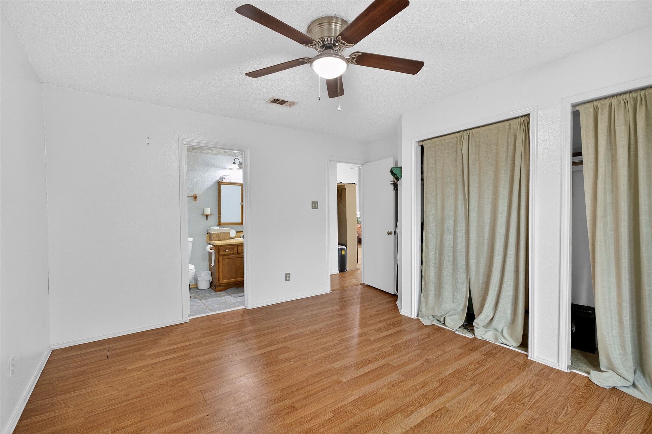 6813 Haltom Road Fort Worth TX 76137