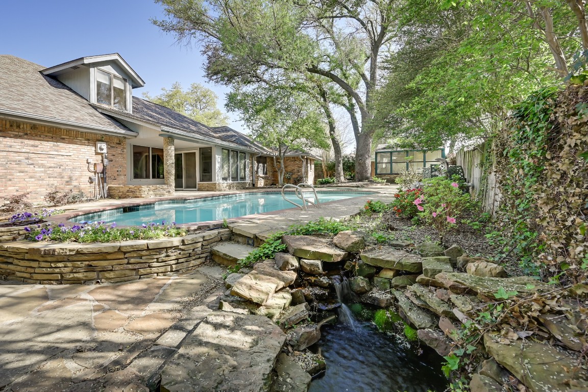 3836 Diamond Loch W North Richland Hills TX 76180