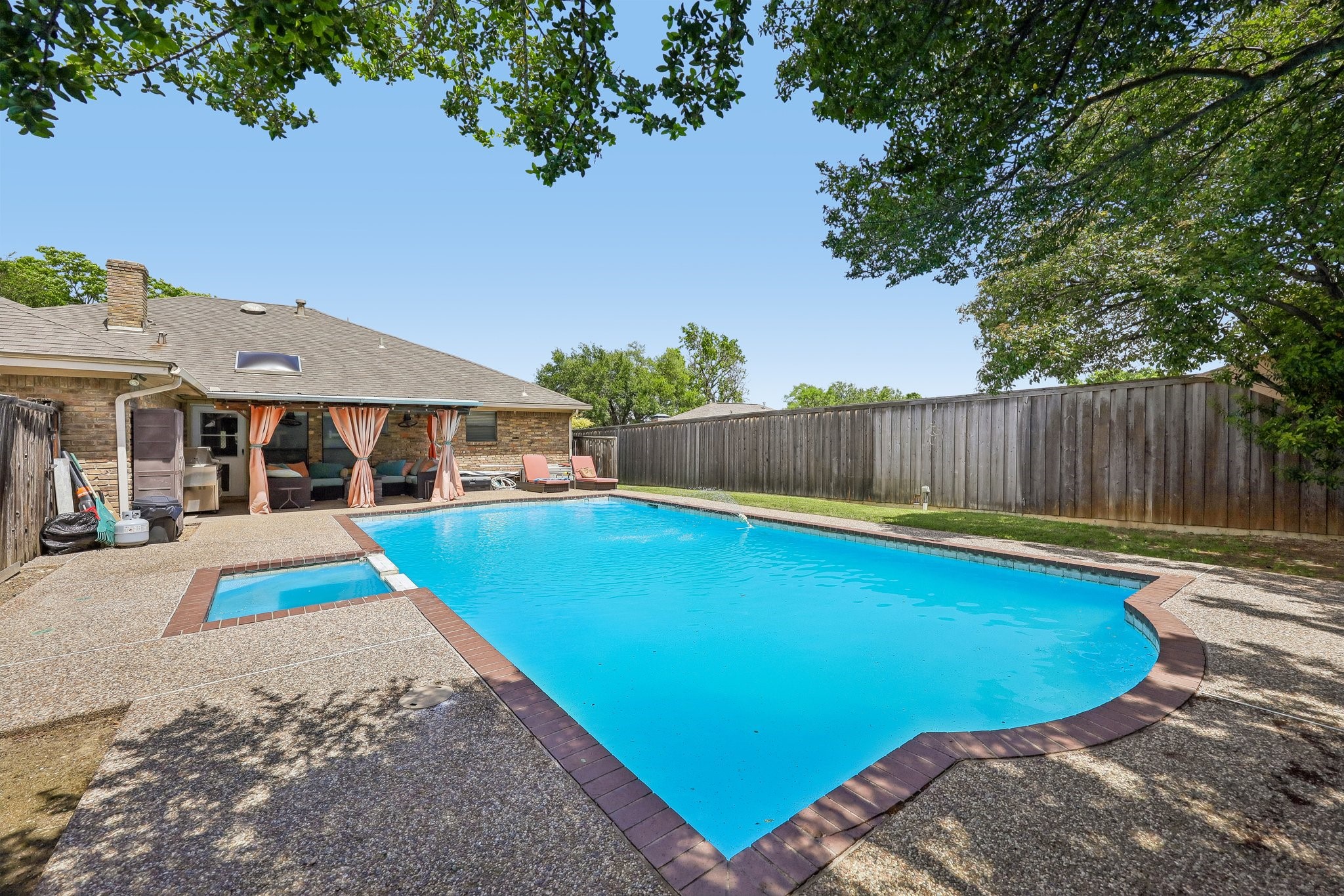 1201 Canadian Circle Grand Prairie TX 75050