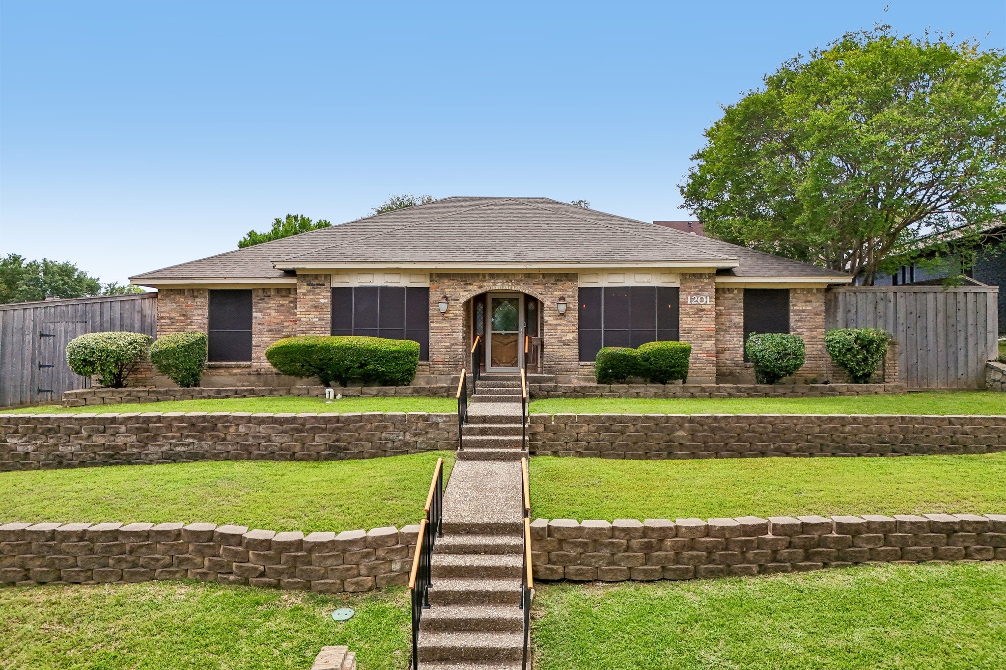 1201 Canadian Circle Grand Prairie TX 75050