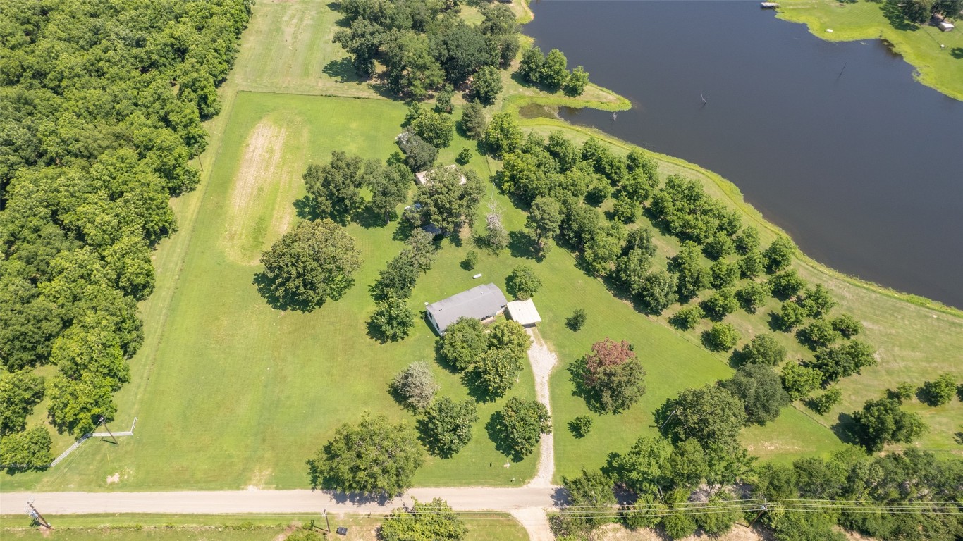 413 Rs County Road 2180 Emory TX 75440