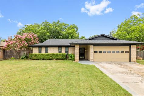 2507 16th Street Brownwood TX 76801