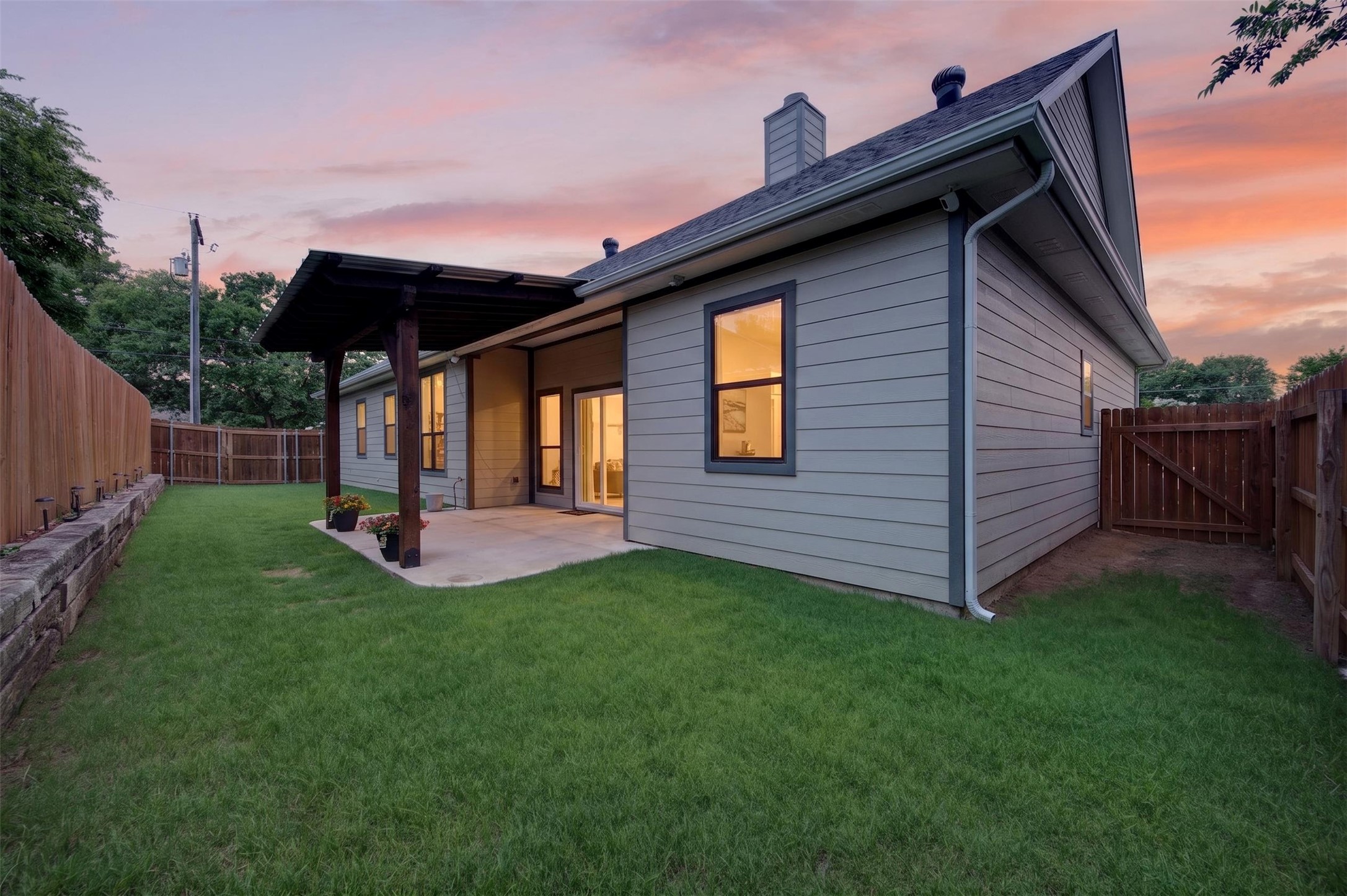 815 W Ball Street Weatherford TX 76086