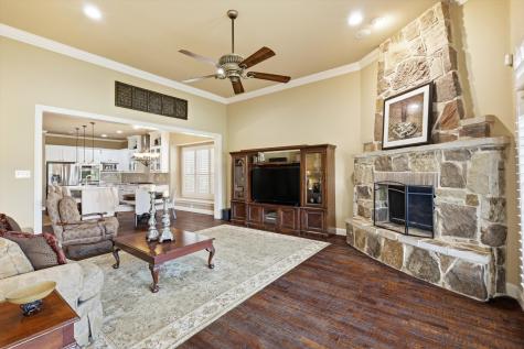 8813 Cypress Creek Road Lantana TX 76226