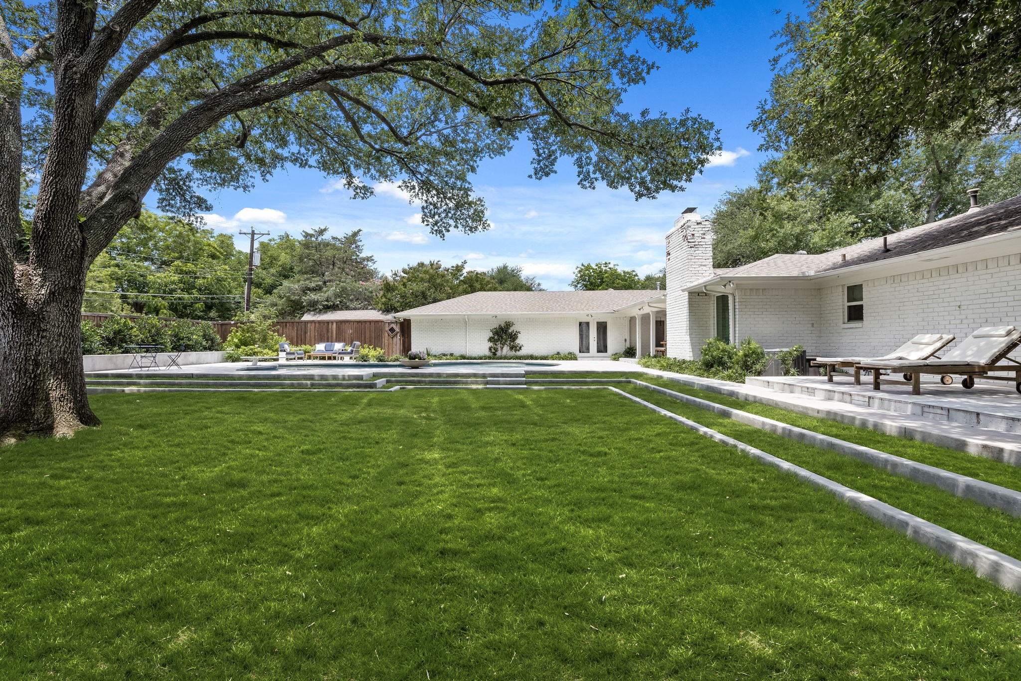3788 Waldorf Drive Dallas TX 75229