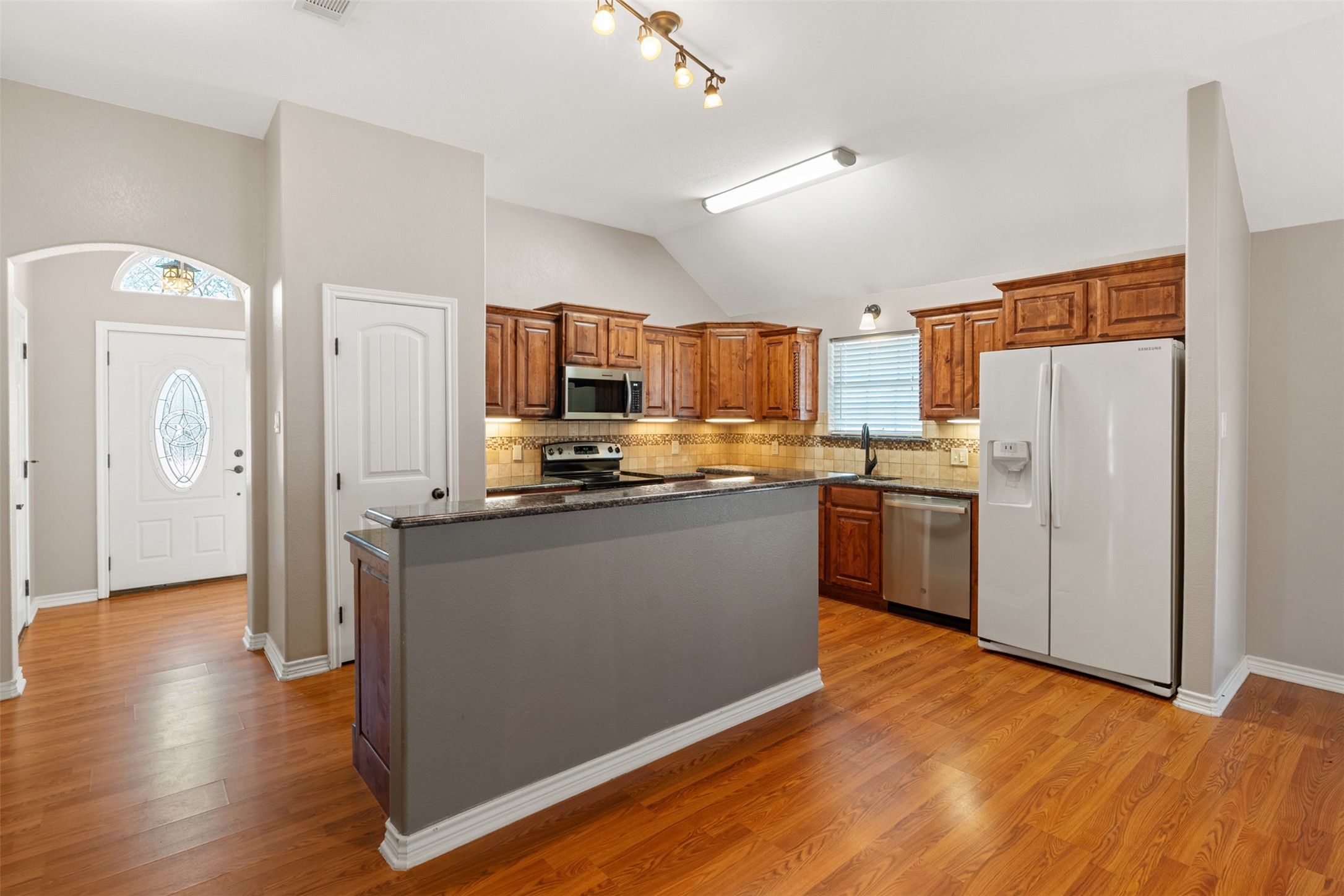 101 Driftwood Drive Trinidad TX 75163