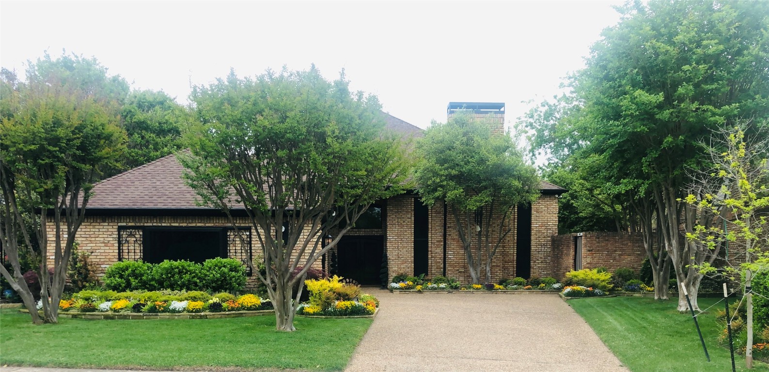 6539 Brook Lake Drive Dallas TX 75248
