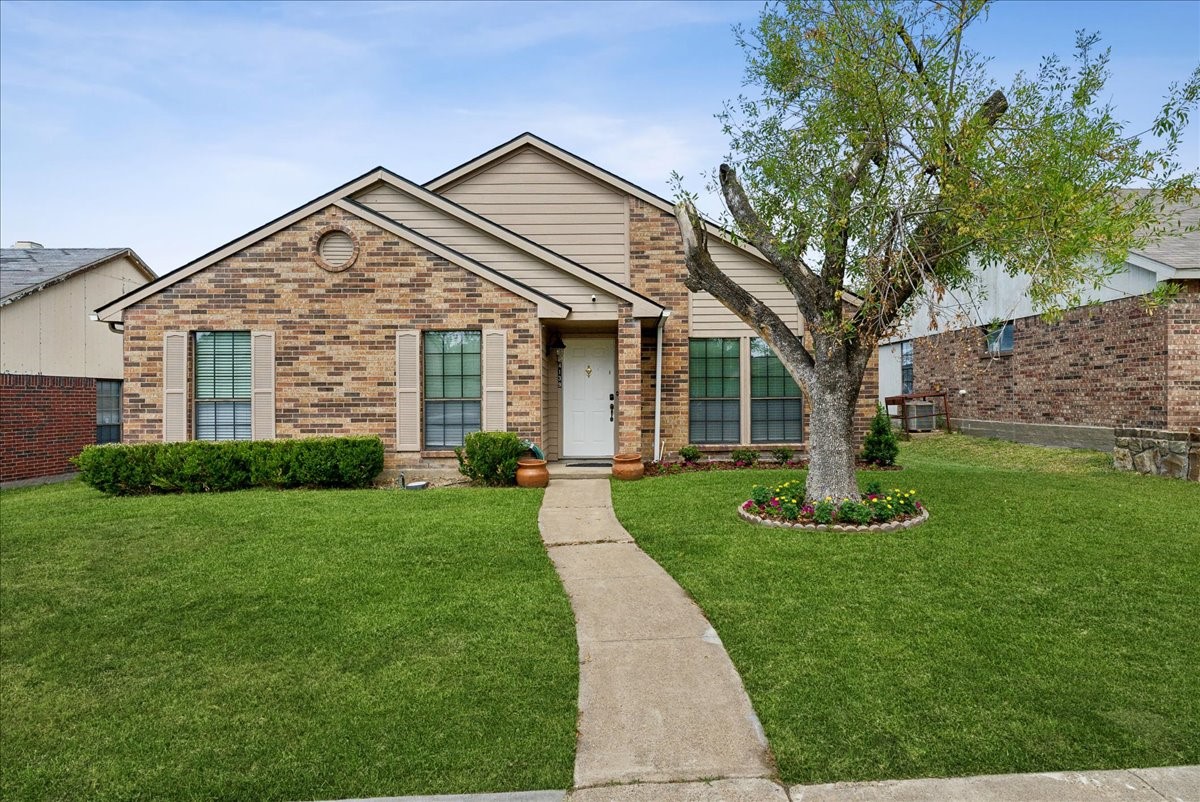 4139 David Phillips Street Dallas TX 75227