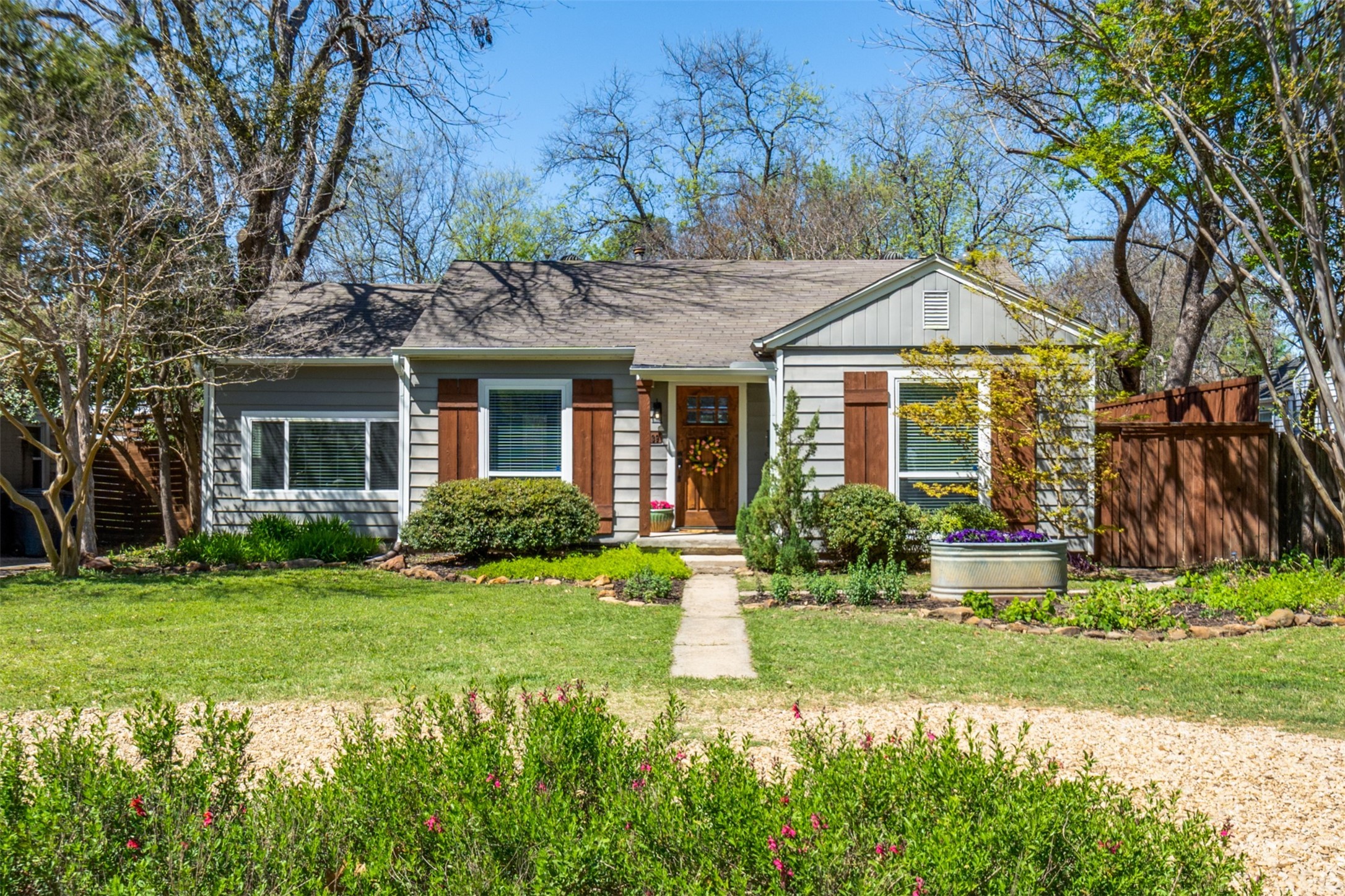 9039 Redondo Drive Dallas TX 75218