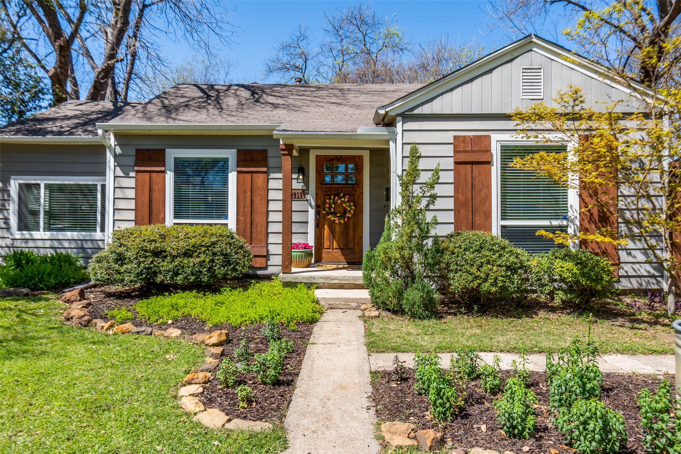 9039 Redondo Drive Dallas TX 75218