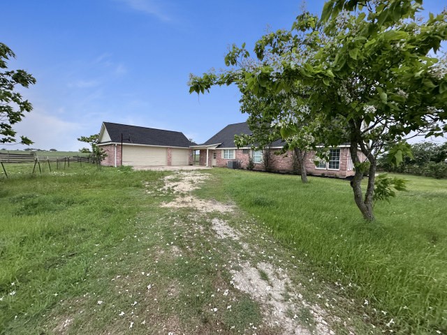 9652 County Road 4360 Frost TX 76641