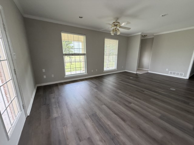 9652 County Road 4360 Frost TX 76641