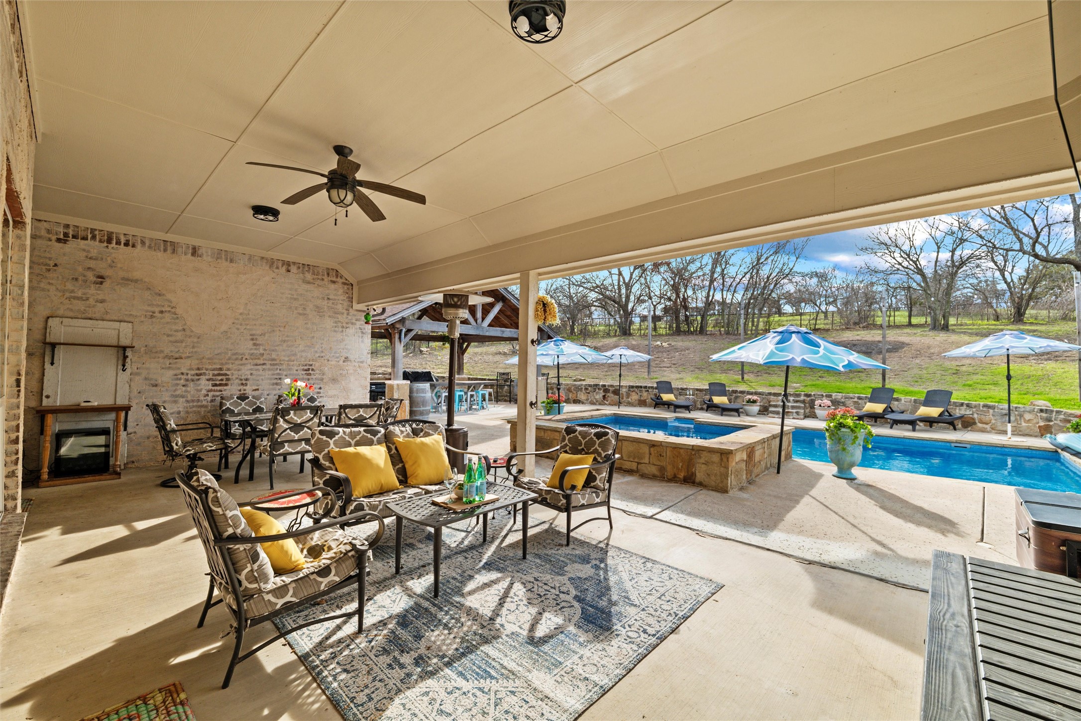 128 E Remuda Court Fort Worth TX 76108